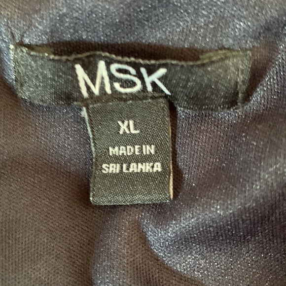 MSK long dress.  Fushia and Navy.  Adjustable strap.  Tie in back.  Size XL - Picture 2 of 7